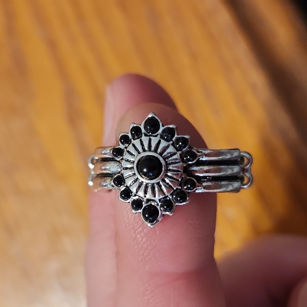 Paparazzi Assorted Ring Set - Picture 7 of 8